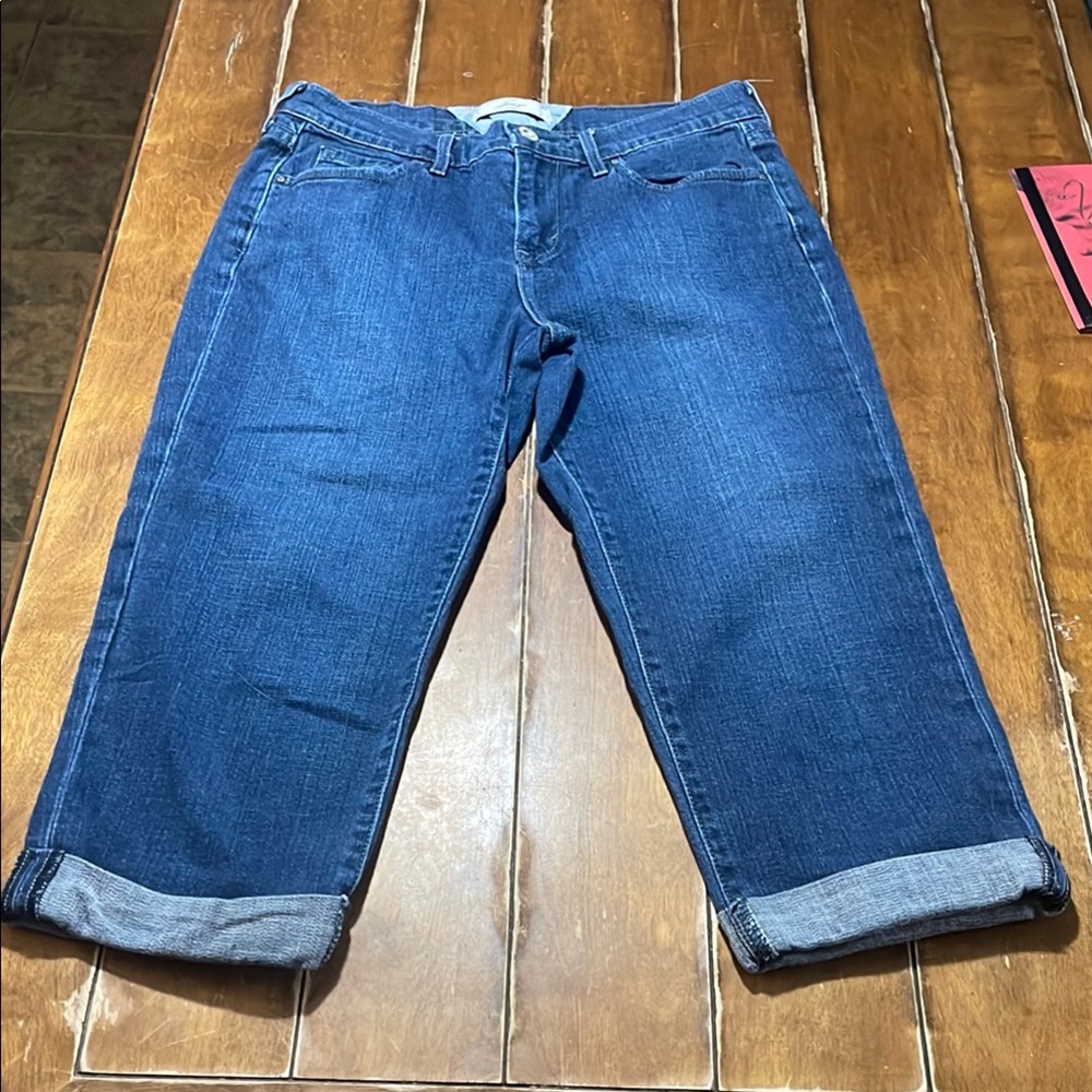 Levi's Blue Cropped Ankle Jeans size 4